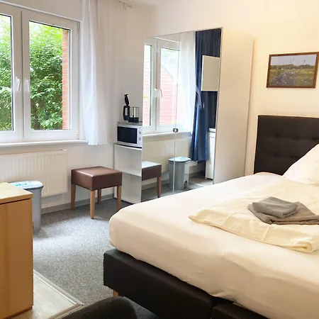 Haus Hanseatic فندق *